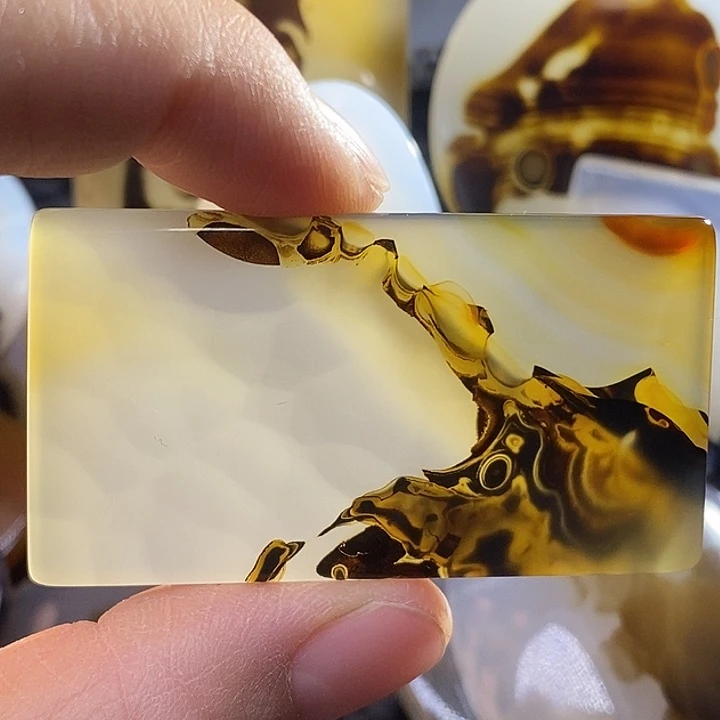 未镶嵌颈饰玛瑙/玉髓