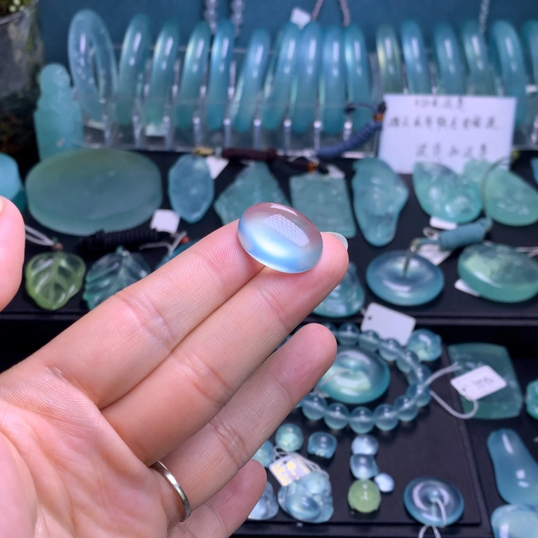 未镶嵌蛇纹石玉蛋面