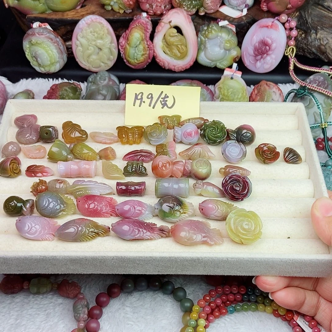 未镶嵌石英质玉（盐源）珠宝半成品