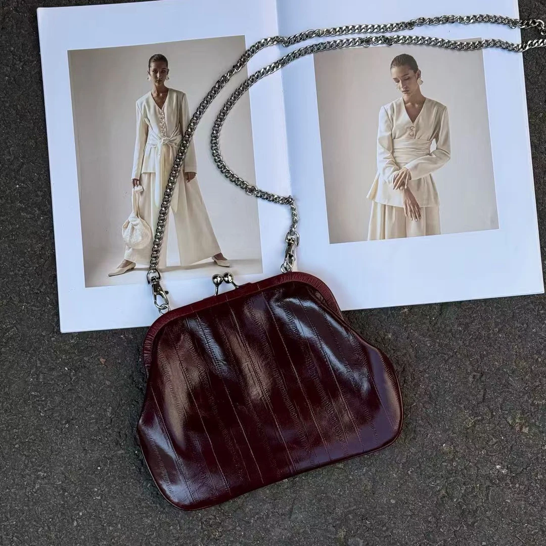 车厘子红头层油蜡牛皮鳗鱼纹小包包时尚单肩包女士斜跨包口金包