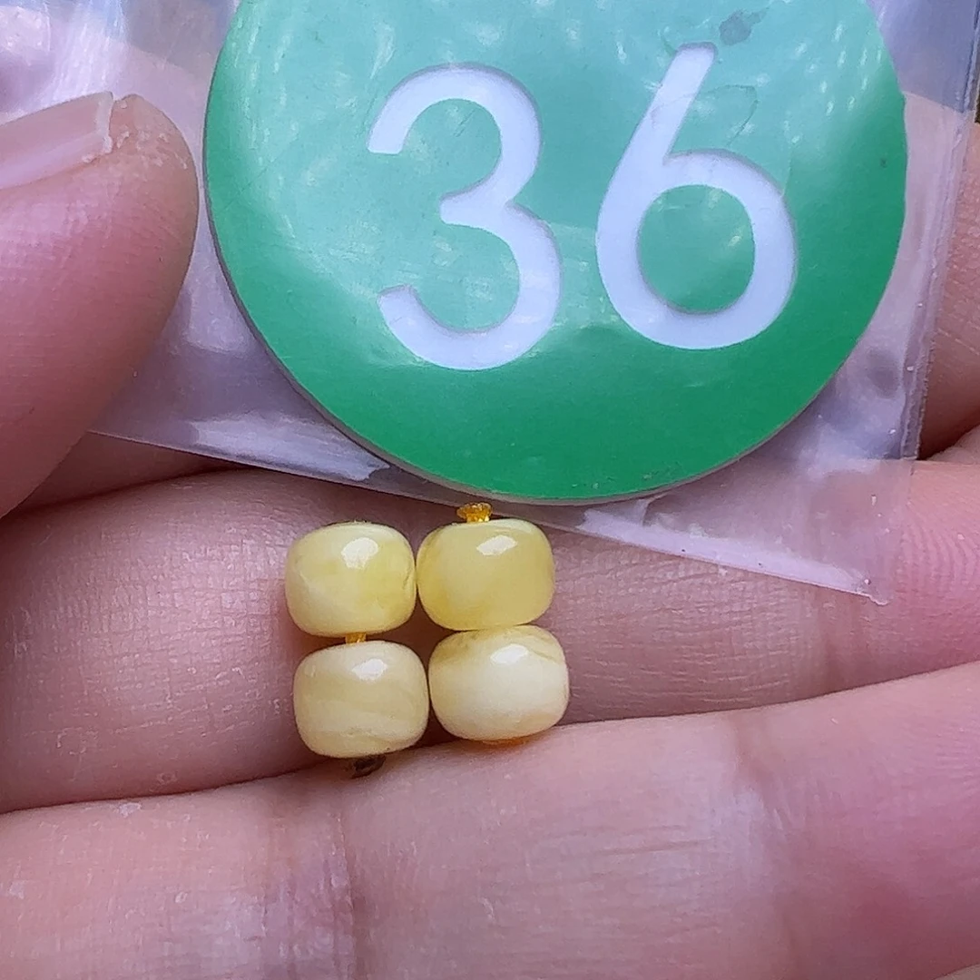 蜜蜡未镶嵌珠宝奇石6.2mm微瑕
