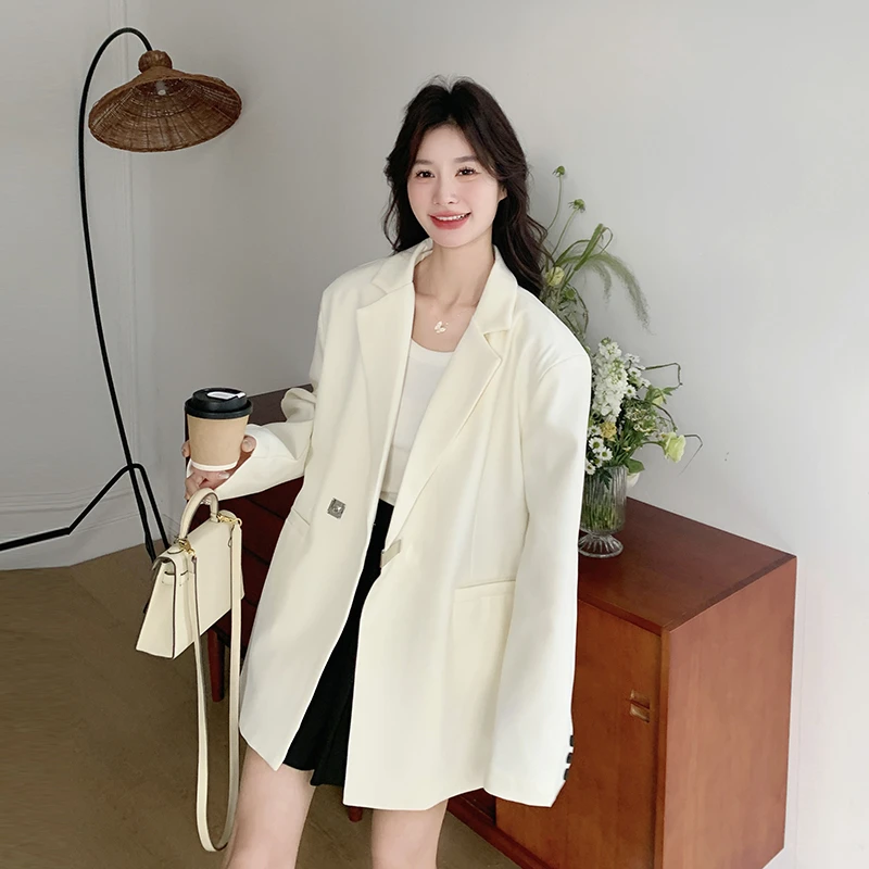 米白色高级感时尚百搭西装外套女2025早春新款韩系通勤职业小西服