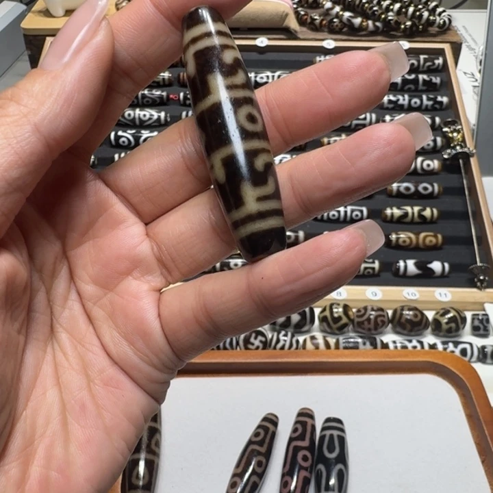 ****琇玛瑙/玉髓未镶嵌颈饰