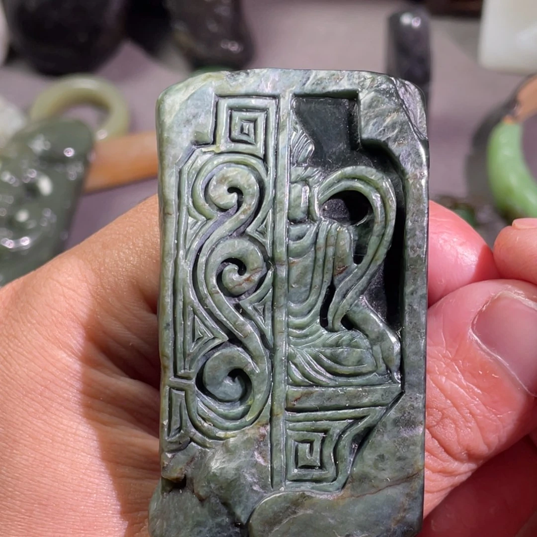 颈饰未镶嵌和田玉