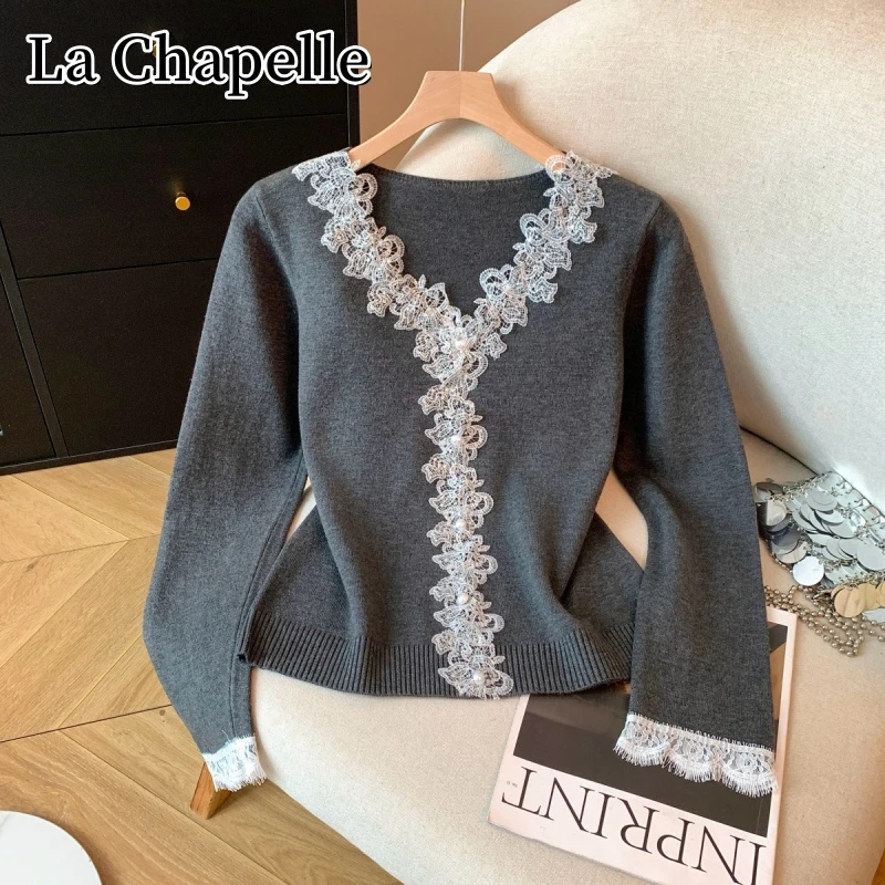 拉夏贝尔秋冬新款V领蕾丝花边拼接针织衫洋气百搭宽松显瘦毛衣女