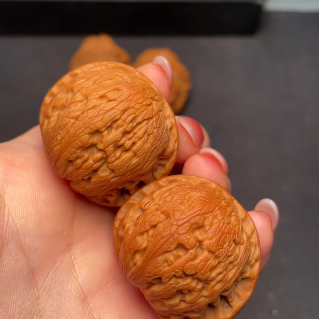 文玩核桃吊坠秦岭野生核桃