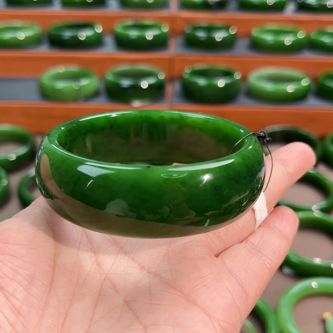 未镶嵌手镯和田玉（碧玉）