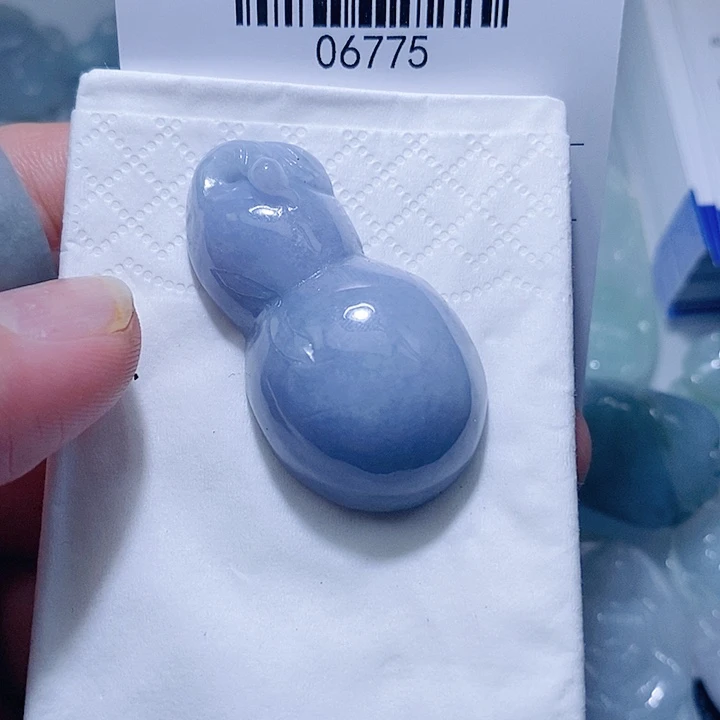 翡翠未镶嵌颈饰天光墟翡翠市场现金代购