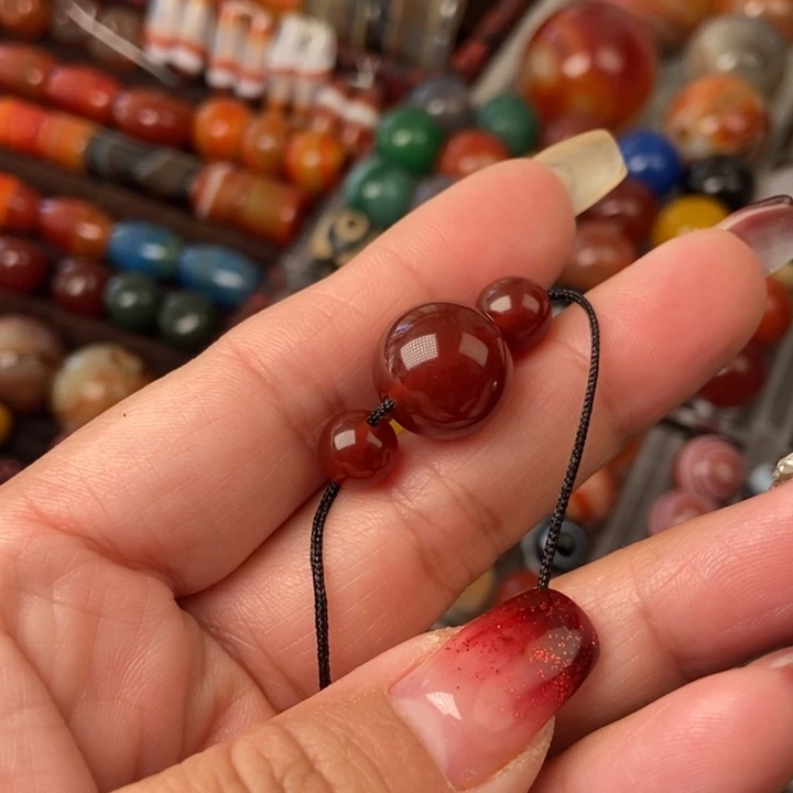 【闪购商品】玛瑙/玉髓珠宝半成品未镶嵌14mm一个8mm两个