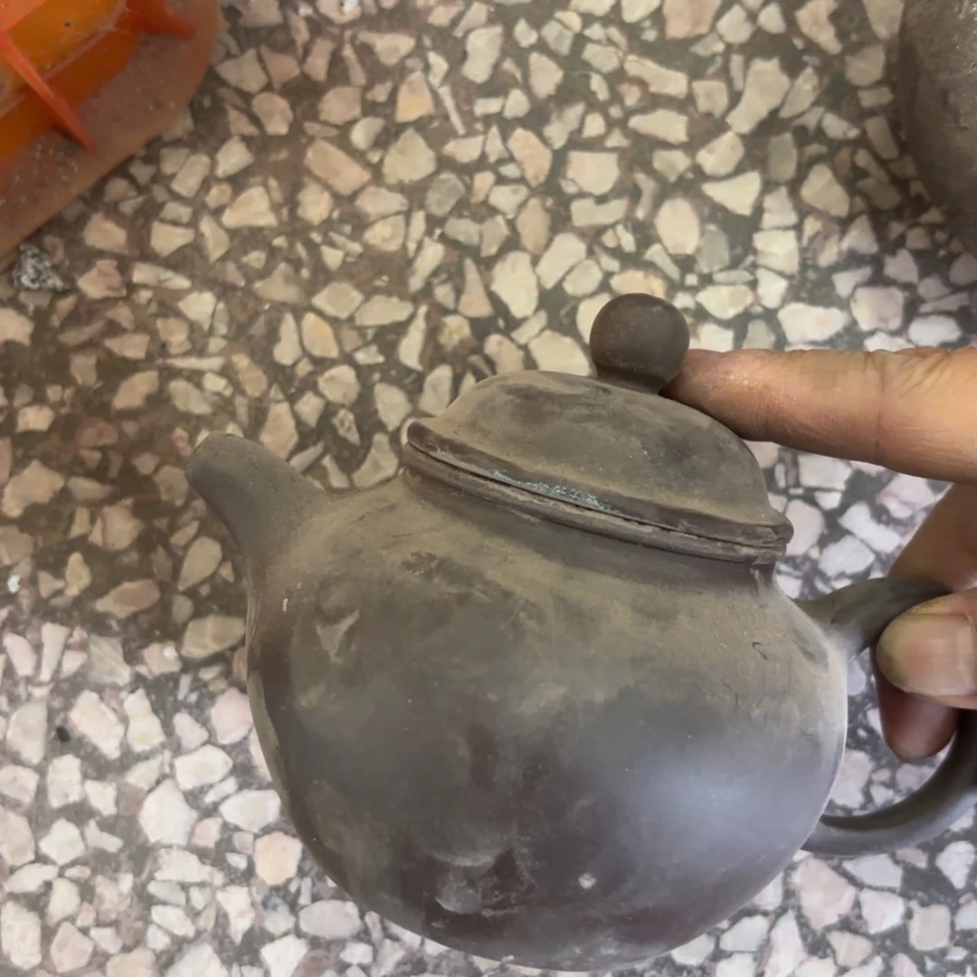 紫砂茶壶紫砂和白银价格在不断的调整