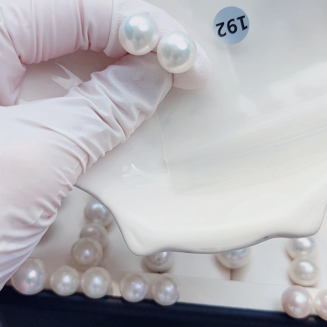 银S925镶嵌淡水珍珠耳饰