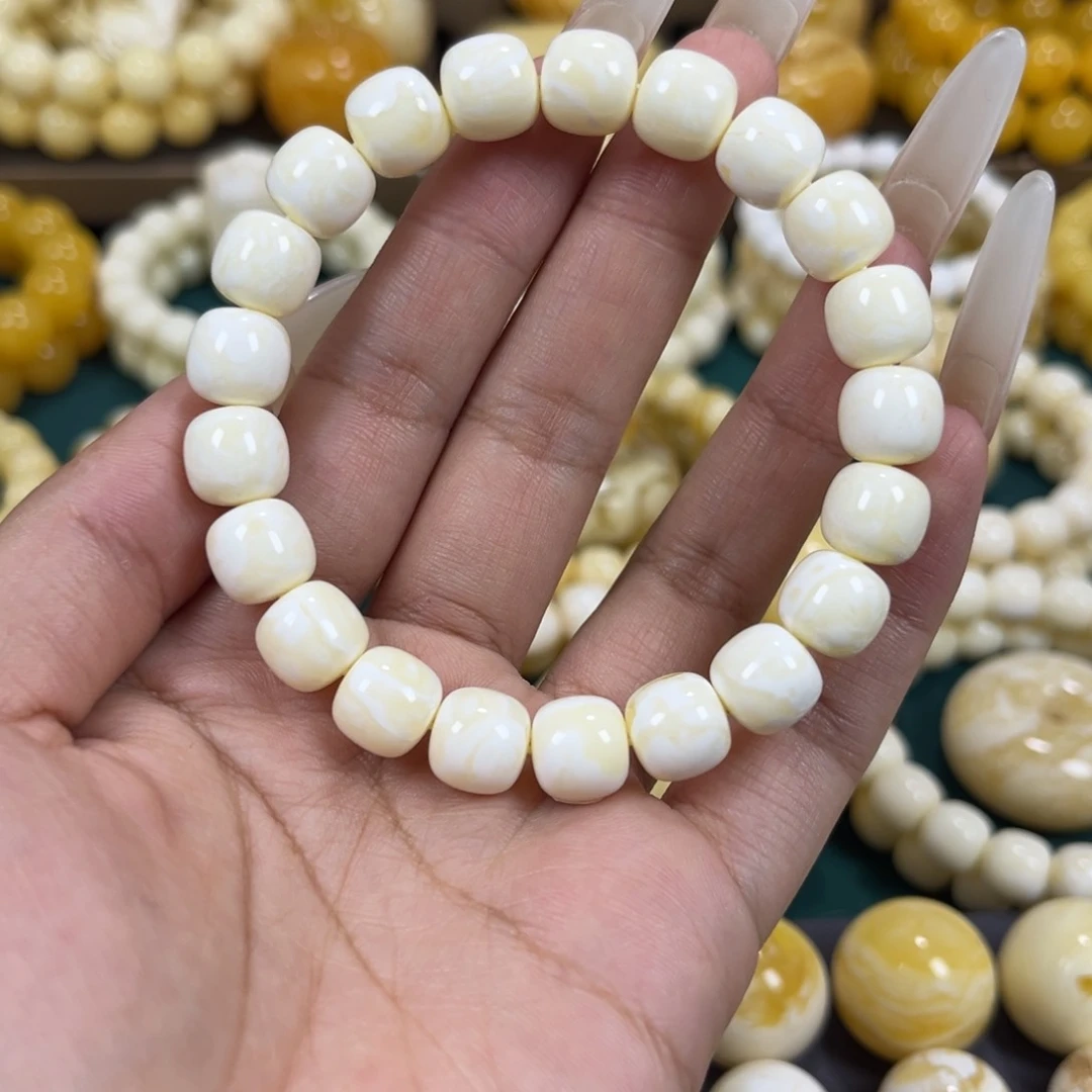 未镶嵌琥珀手链……