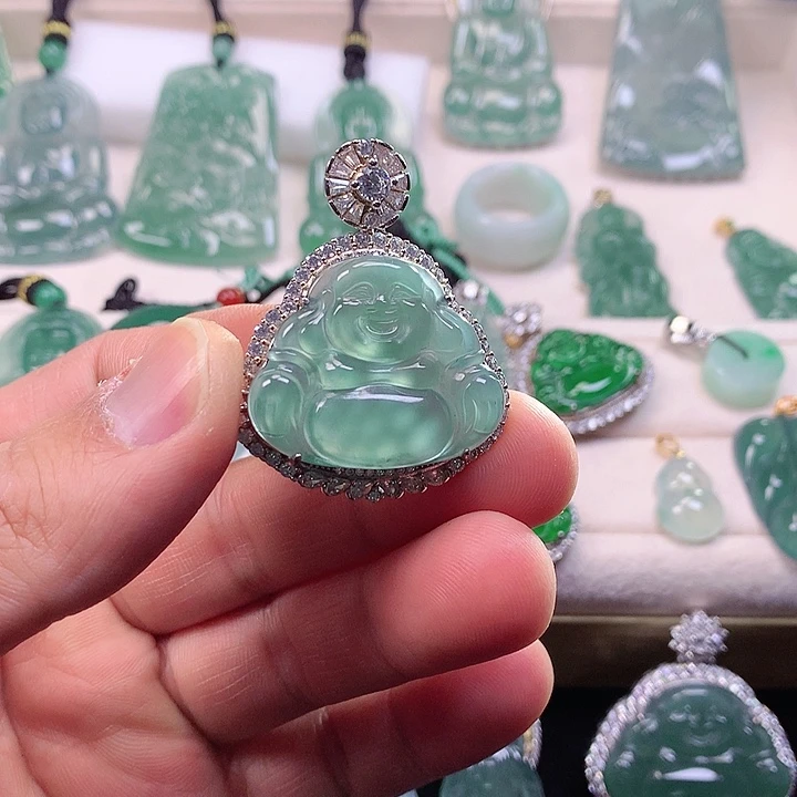 翡翠颈饰银S925镶嵌翡翠