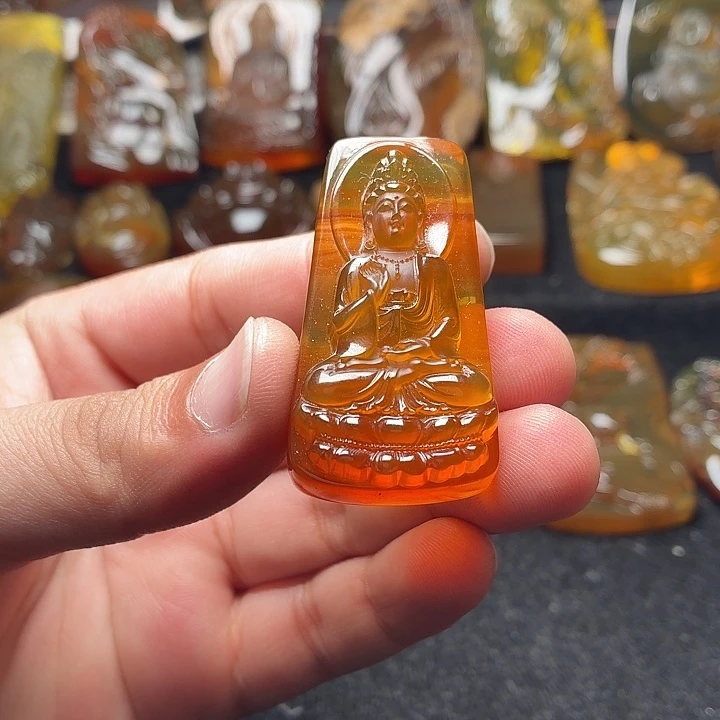 琥珀未镶嵌颈饰103