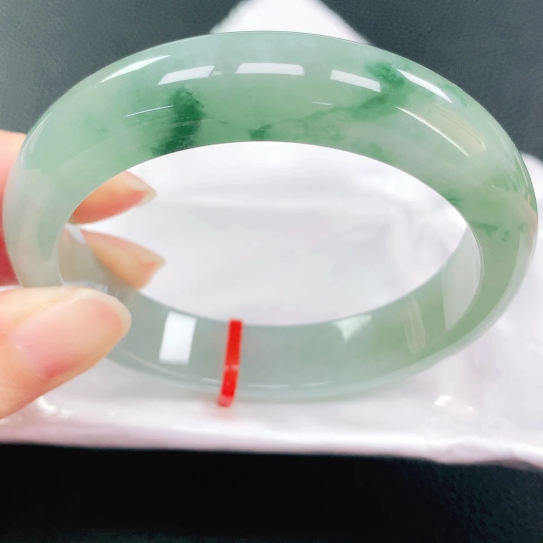 翡翠未镶嵌手镯57圈