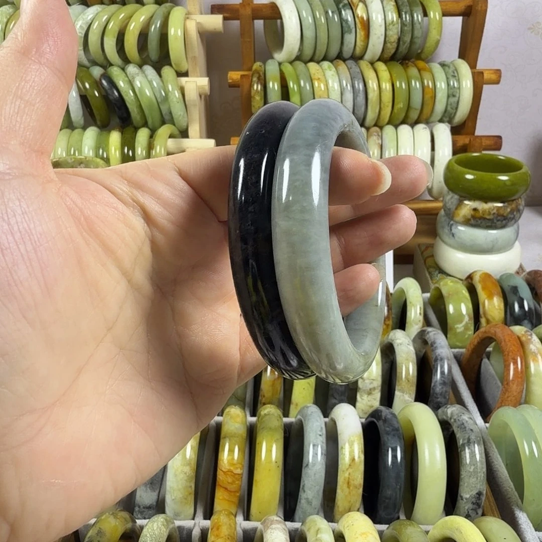 朵****蛇纹石玉未镶嵌手镯