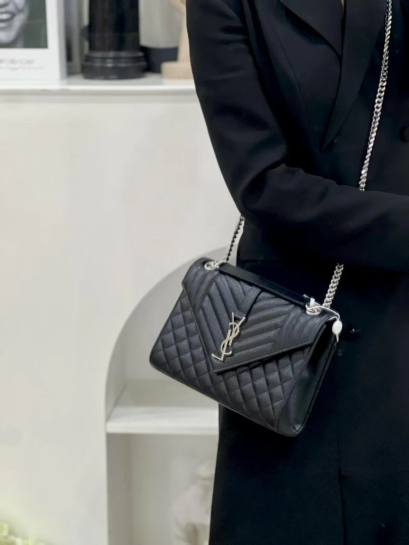 99新 YSL/圣罗兰 新款信封中号黑银荔枝纹/优品