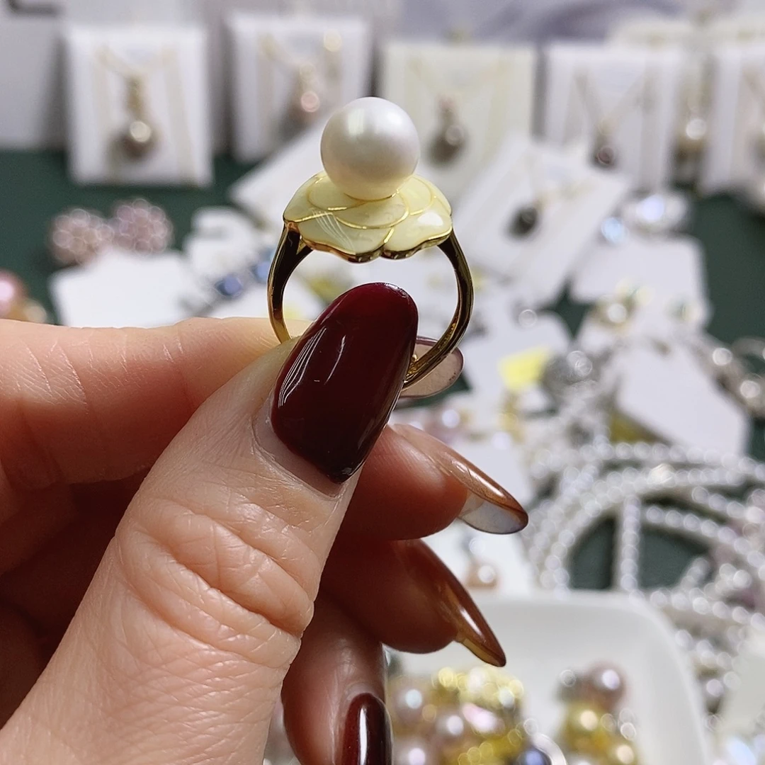 淡水珍珠未镶嵌耳饰