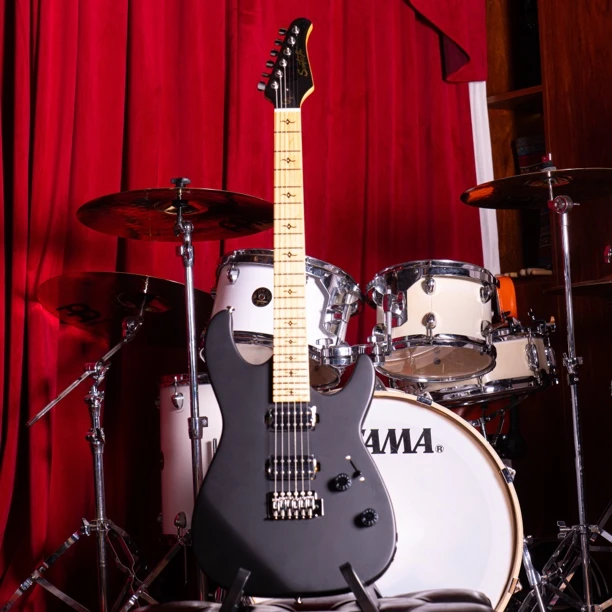 依班娜2402型电吉他双双摇滚金属枫木琴颈铝镍钴拾音器桐木琴体