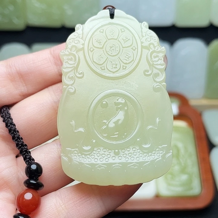 可***说石材昆仑山料生肖狗