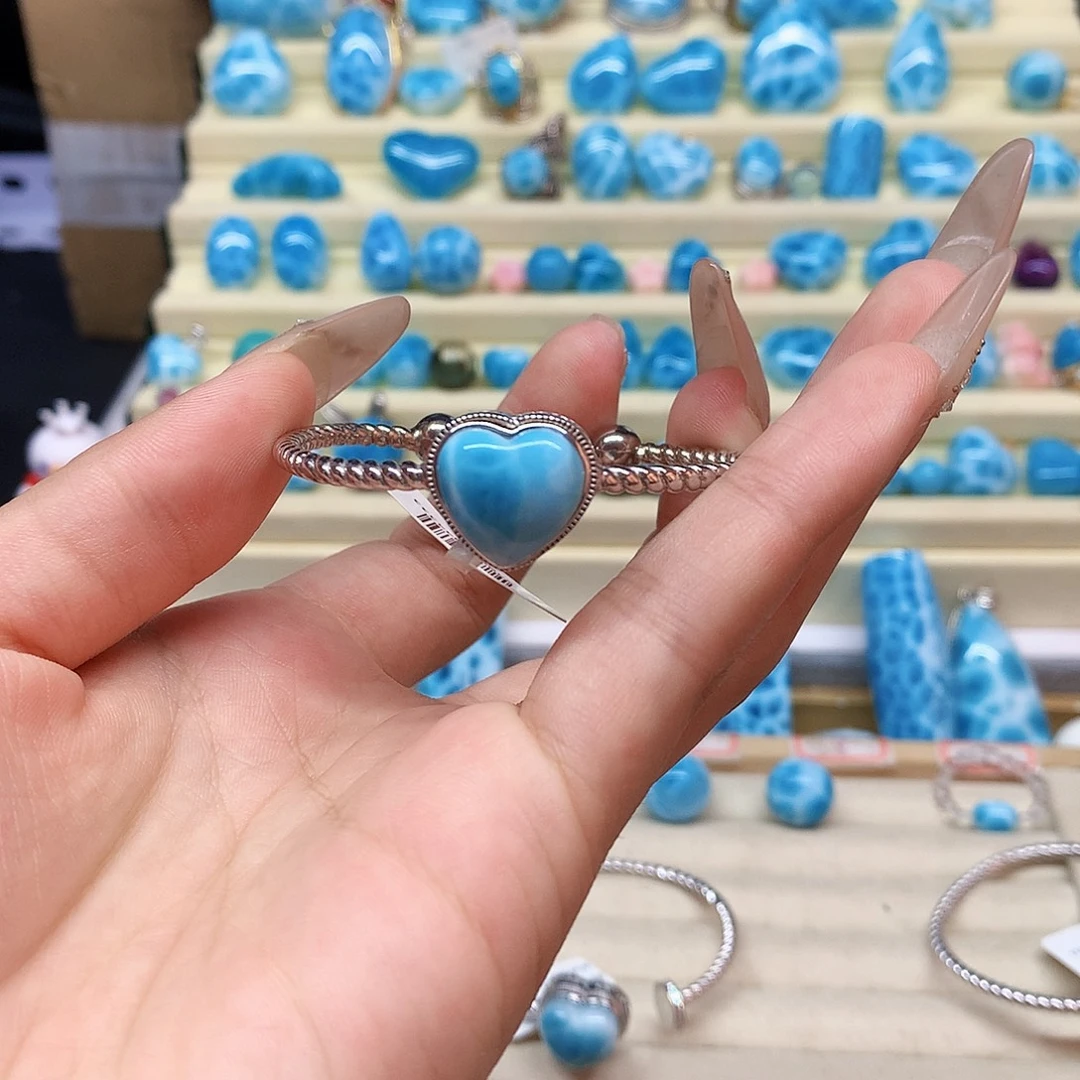 针钠钙石（海纹石）未镶嵌珠宝半成品
