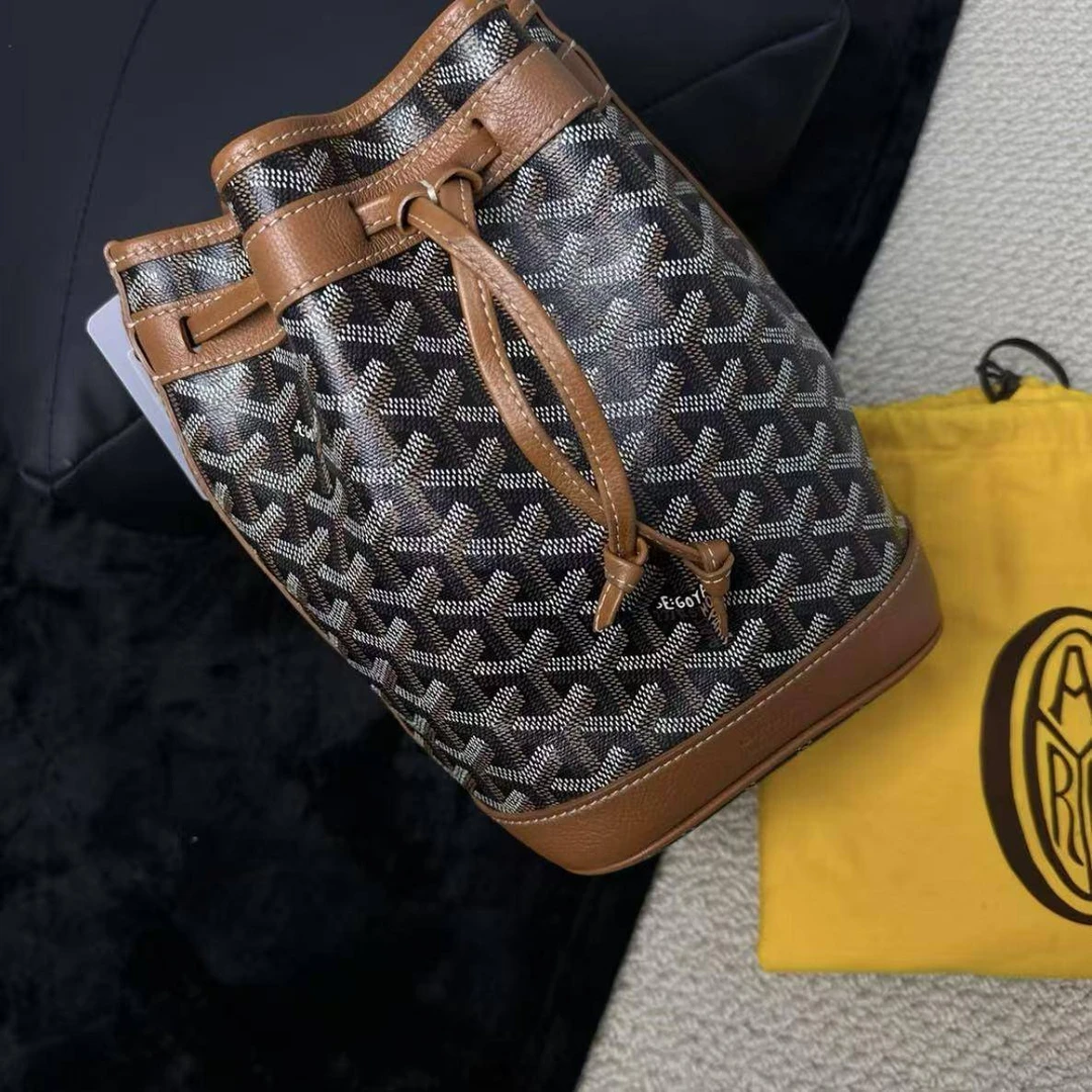 胖虎安安/Goyard/95新/公价0/箱包/两用包/31B2509220023