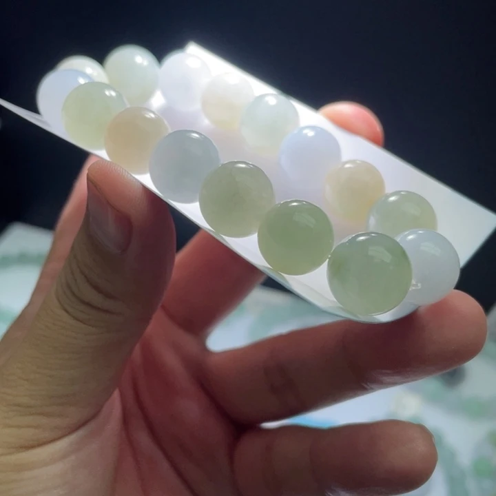 未镶嵌定制翡翠翡翠卡12+