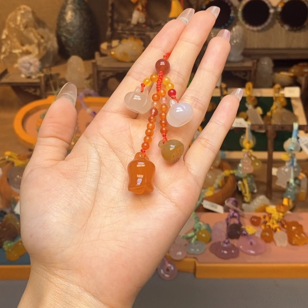 玛瑙/玉髓未镶嵌车挂挂件