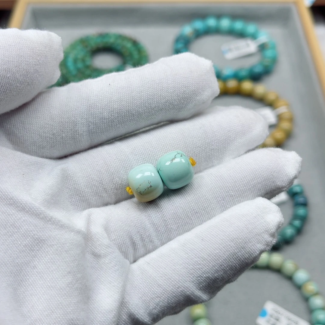 绿松石未镶嵌挂件