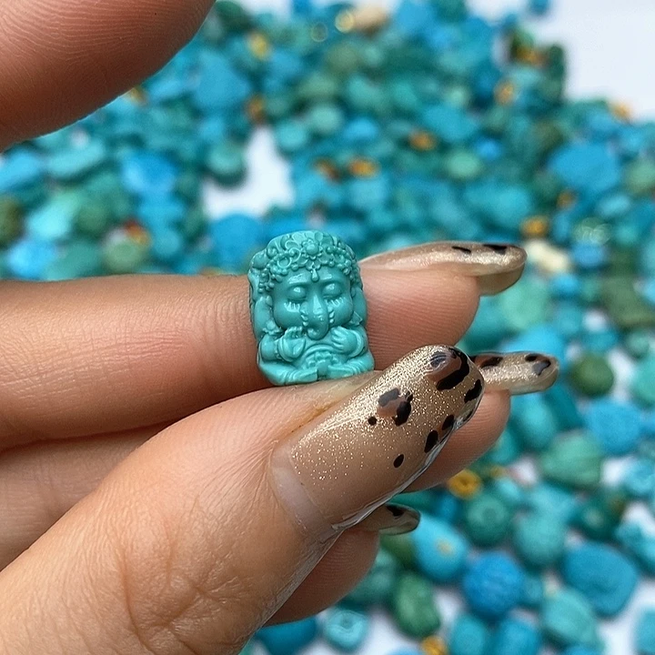 绿松石未镶嵌珠宝奇石