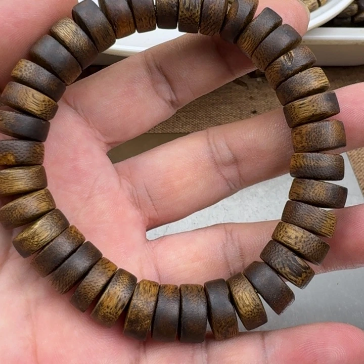 大***糊沉香手串乌身手串15克加