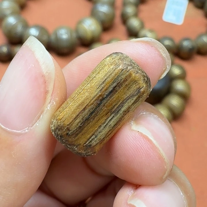 大叶紫檀（黑酸枝木类）