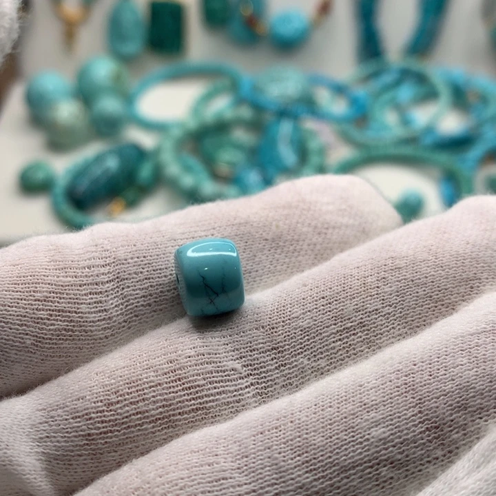 绿松石未镶嵌直切桶珠