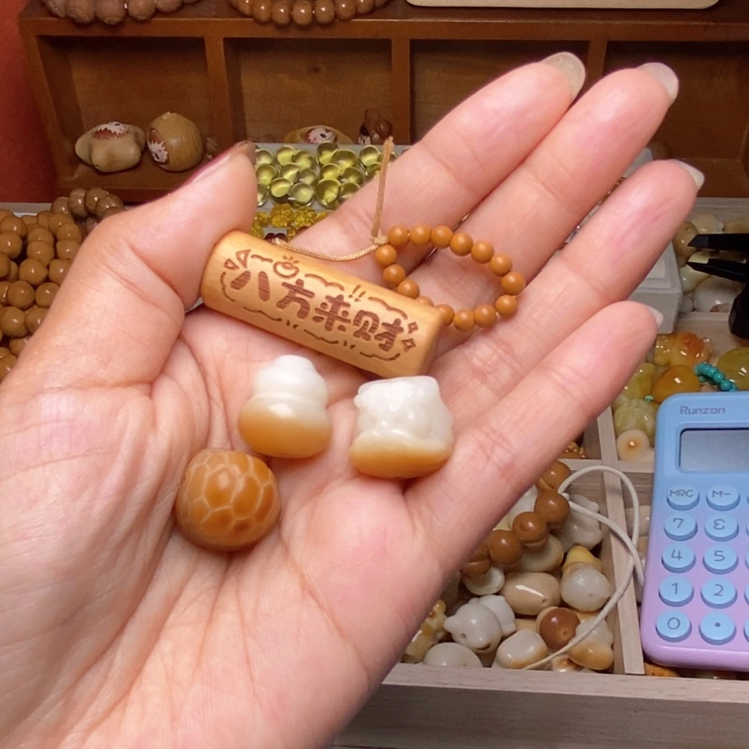 手串猴头核桃醒狮葫芦富甲木条棕跑