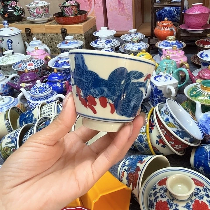 珐琅彩工艺是用一件