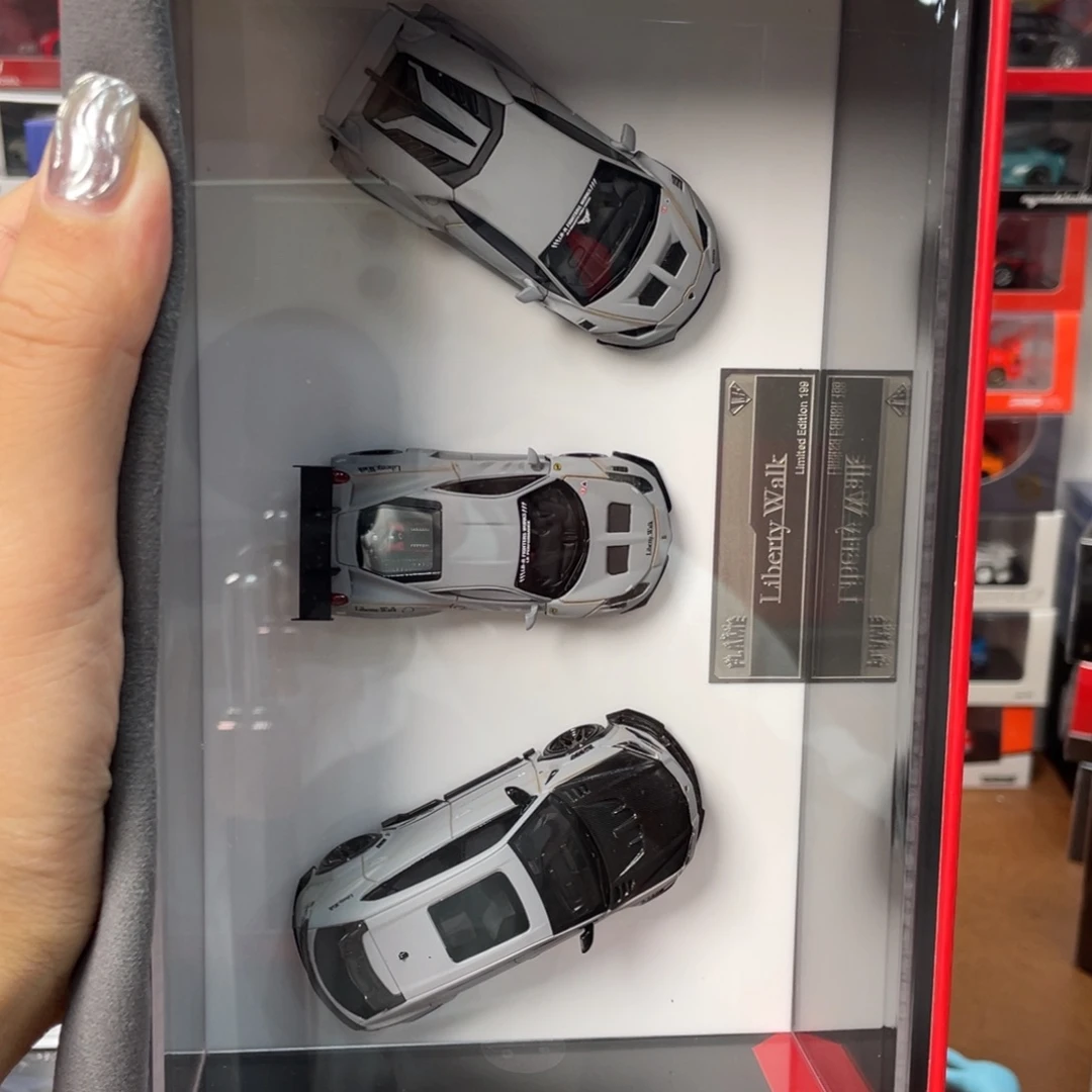 樹脂三車汽車模型