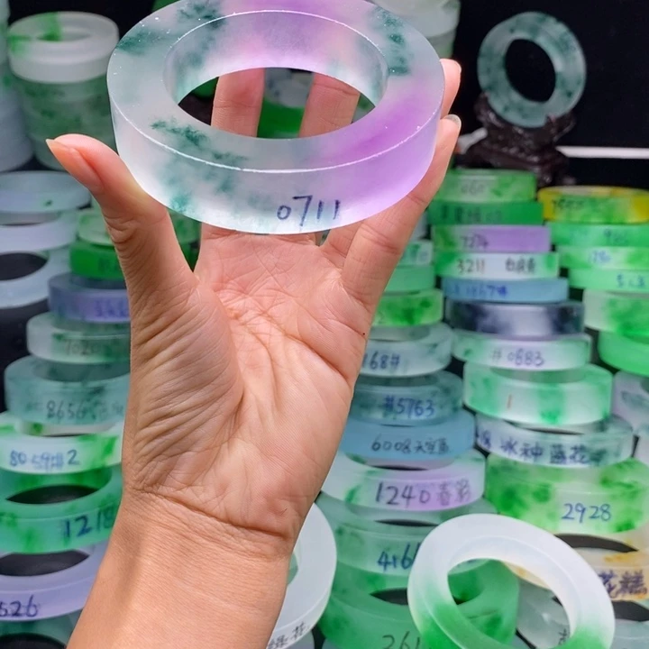 用***虎玉定制商品以开单截图为准