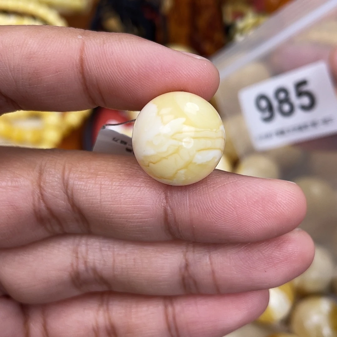 蜜蜡未镶嵌珠宝奇石小坑17.9