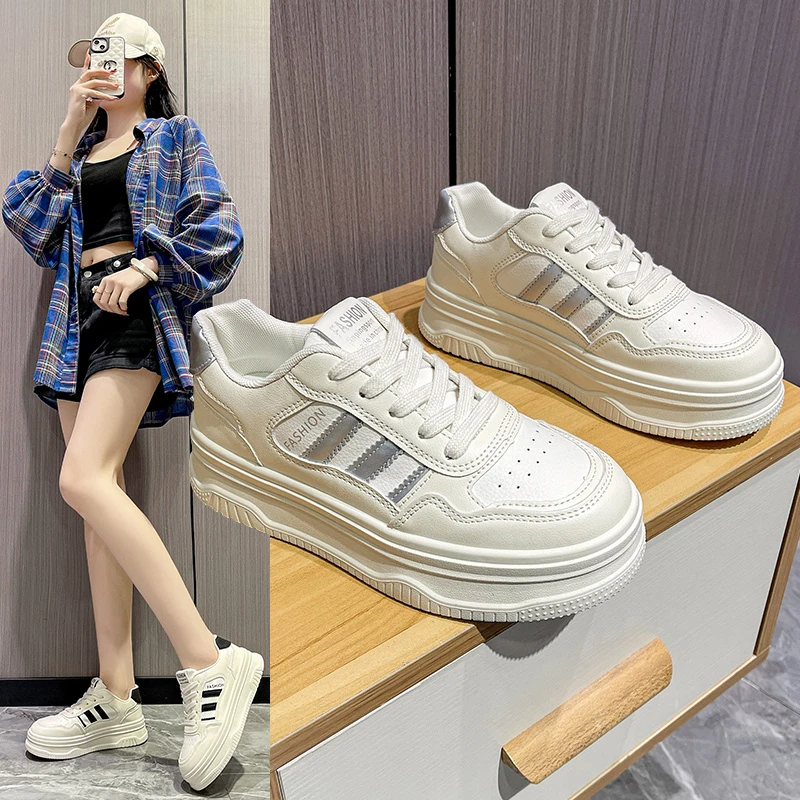 春季厚底松糕小白鞋女2025年新款爆款透气百搭时尚轻便板鞋休闲鞋