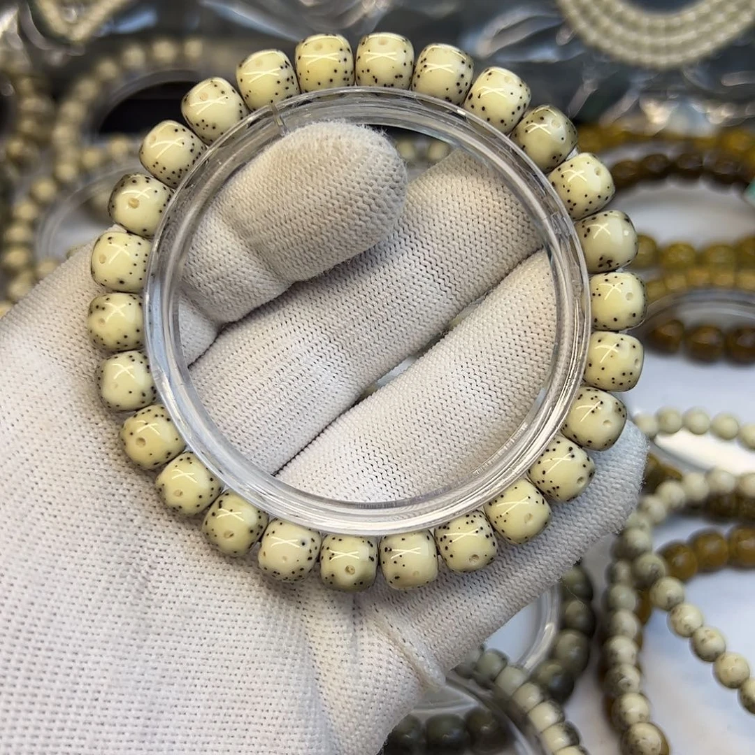 星月菩提手串骨白白大留白9✖️8