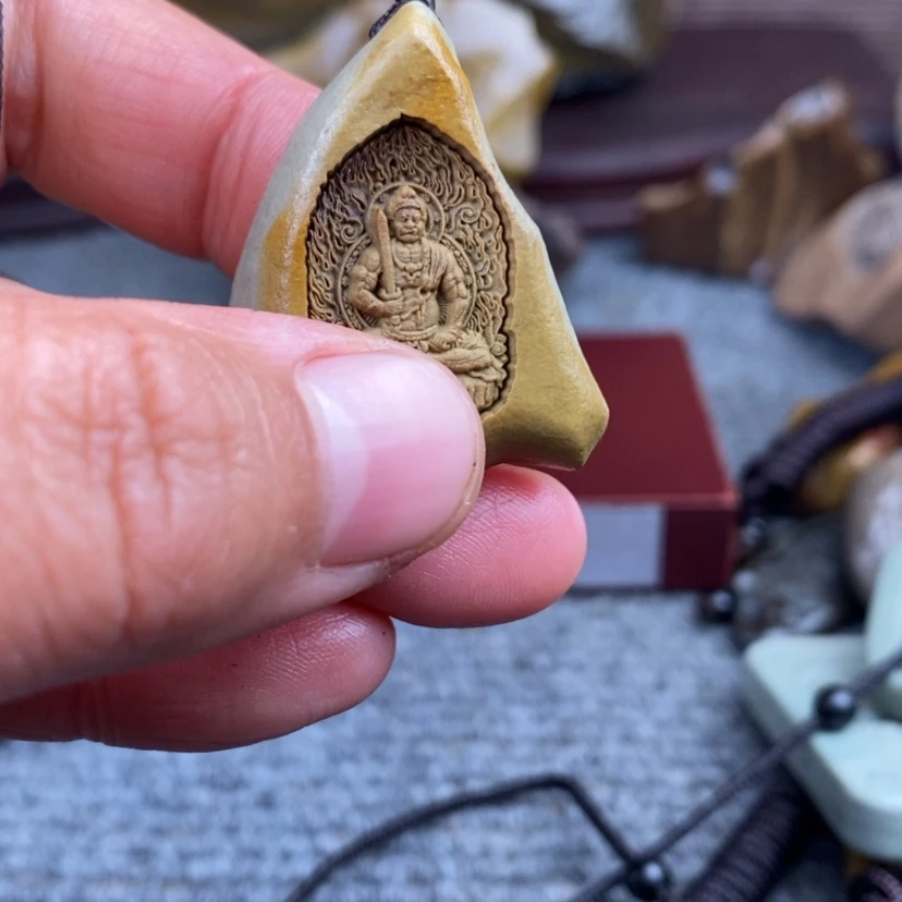 【闪购商品】原石雕刻手把件