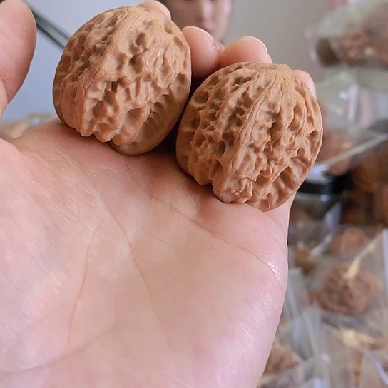 【闪购商品】把件文玩核桃36野狼小众蜡皮