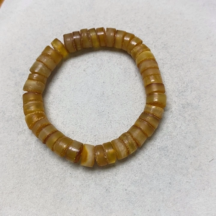 蜜蜡未镶嵌裸石串