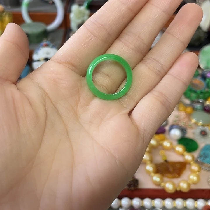 翡翠戒指未镶嵌李*诺精美雕刻物件物件