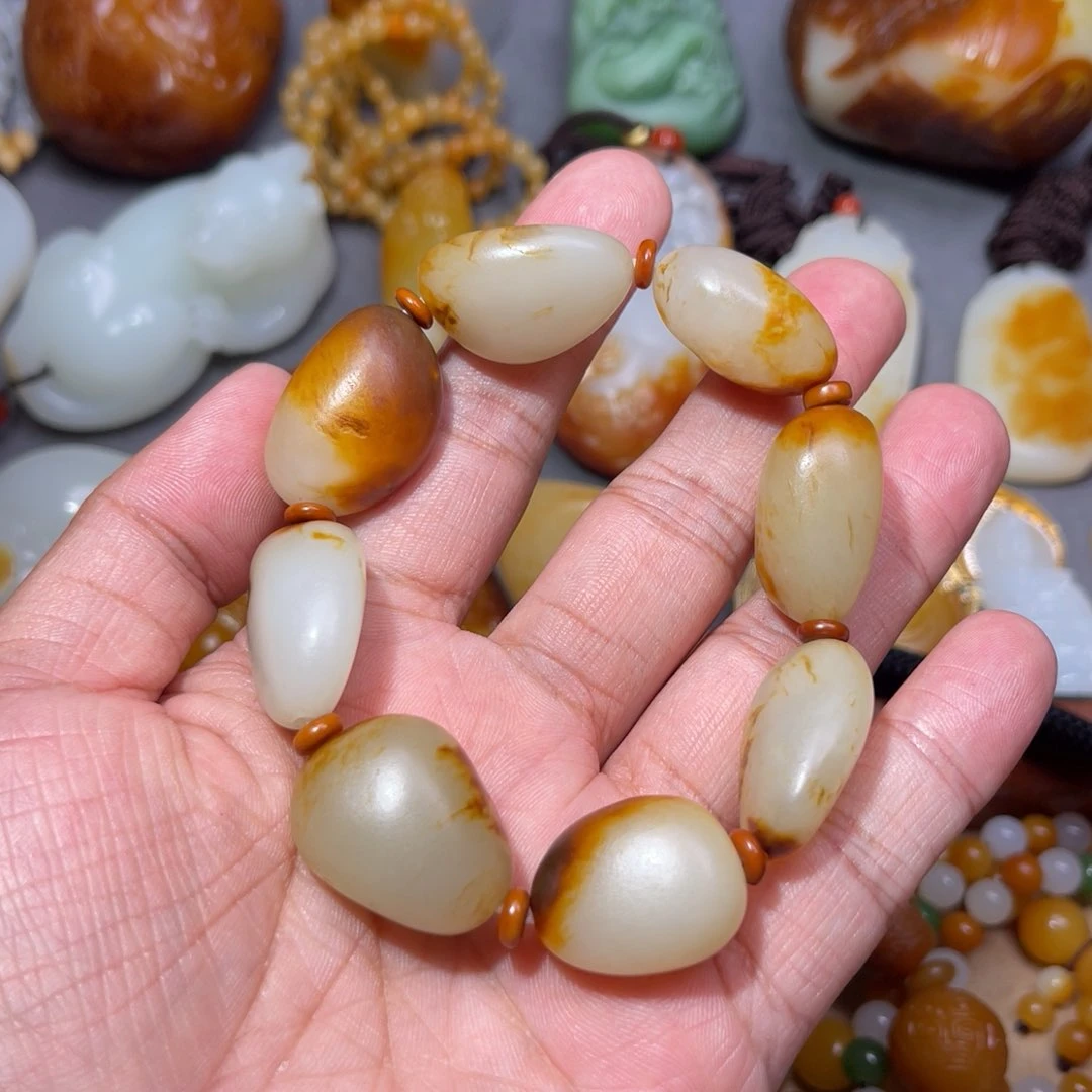 前***锦和田玉未镶嵌颈饰