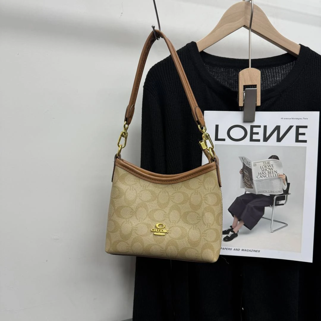 古缇蔻1222【小流浪包】秋冬新款复古流浪包【底宽20高15】