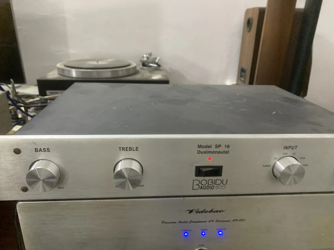 9新  二手前级一个，需要打理，不包邮