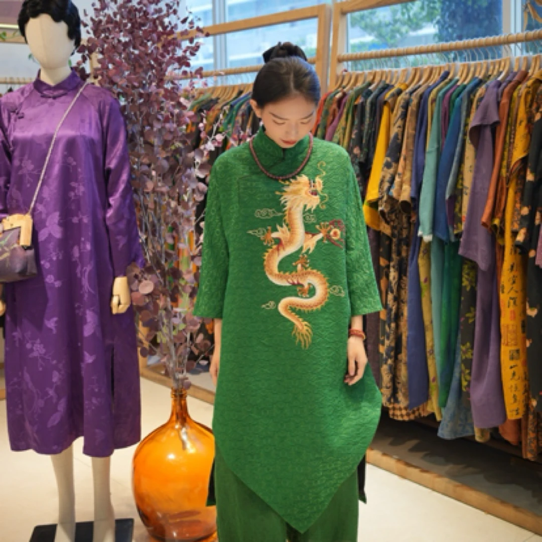 香云纱桑蚕丝刺绣龙纹新中式偏襟中长款上衣女春秋款