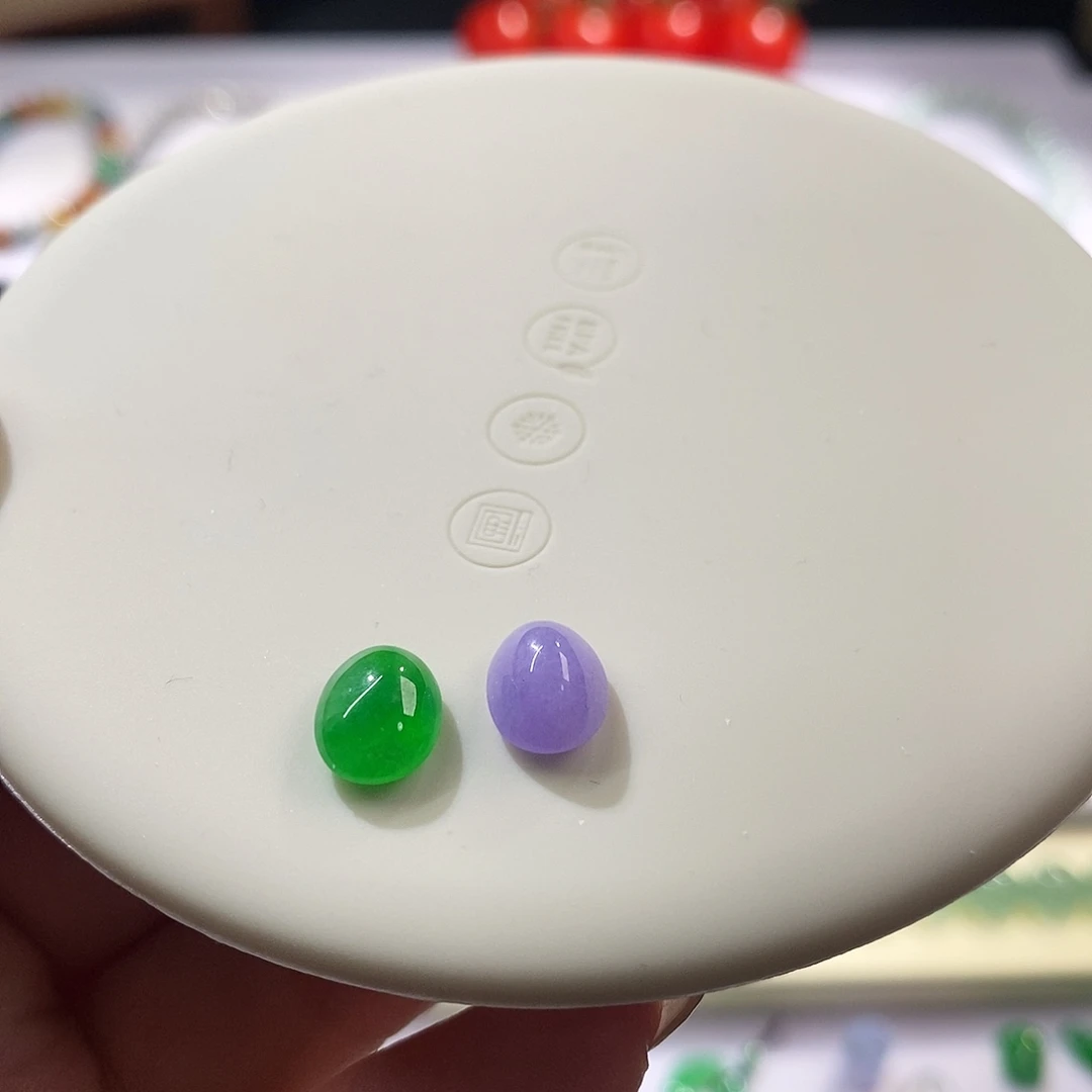 翡翠散珠一对蛋面