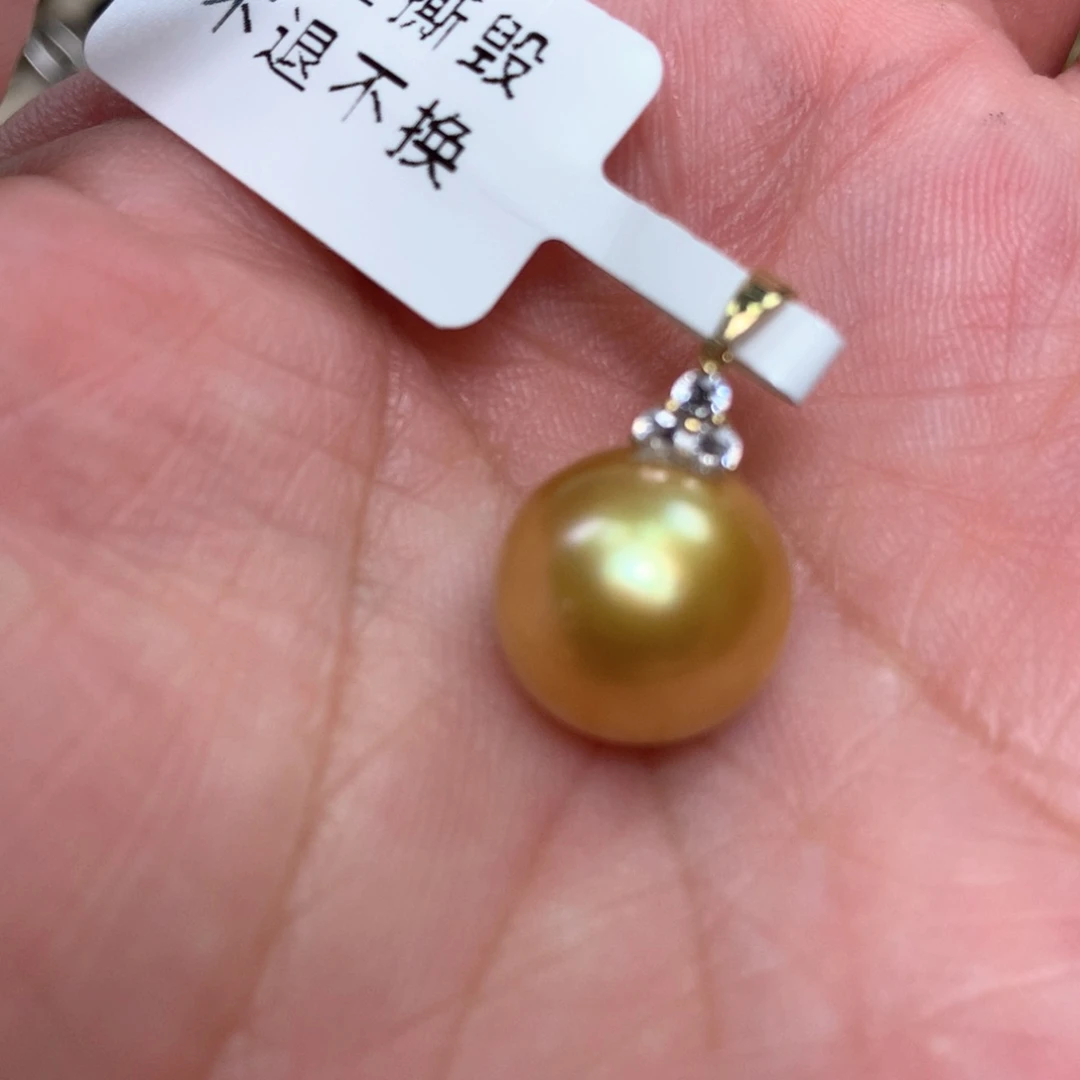 颈饰18K金镶嵌海水珍珠